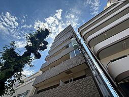 ファビュロウス