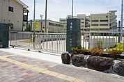 徳島市立沖洲小学校まで1、078ｍ