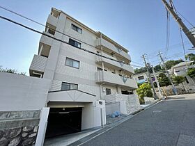 ベルロード六甲  ｜ 兵庫県神戸市灘区寺口町（賃貸マンション1K・1階・26.60㎡） その1