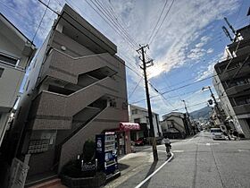 ハイビレッジ六甲  ｜ 兵庫県神戸市灘区篠原中町3丁目（賃貸マンション1K・4階・29.21㎡） その1