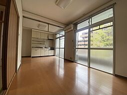居間