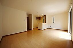 小田急江ノ島線 相模大野駅 徒歩16分の賃貸アパート 1階3LDKのリビング/ダイニング