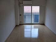 ★ワックスの効いた洋室です★