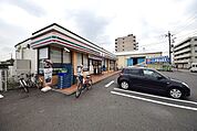 セブンイレブン大和桜森店 徒歩7分。コンビニ 550m