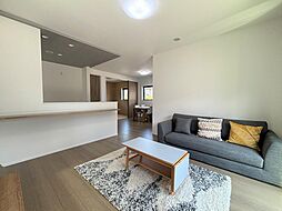 奈良市北登美ヶ丘　全9区画 4LDKのリビング/ダイニング