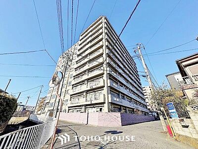 外観:おしゃれな雰囲気や自然の潤い、親しみやすさといった個性を、街に新たな価値を齎し続けることでしょう。 外観:おしゃれな雰囲気や自然の潤い、親しみやすさといった個性を、街に新たな価値を齎し続けることでしょう。