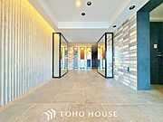 色合いも落ち着いた色を中心に構成され、清潔感のある雰囲気で居住者・来客者を迎えてくれます。