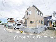 太陽に愛された邸は、陽当り通風に優れた魅力的で快適さを追求した邸宅でした。