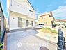 駐車場：近隣の駐車場まで歩く必要がなく、子どもや高齢者がいる世帯は駐車場から自宅までの距離が短い方が便利です
