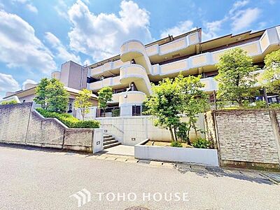 外観:住まいの本質の部分から、住み心地や安全性を見つめ直しました。 外観:住まいの本質の部分から、住み心地や安全性を見つめ直しました。
