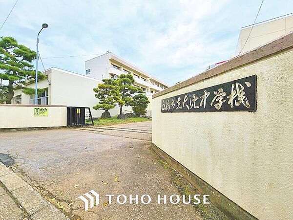 周辺を拡大表示