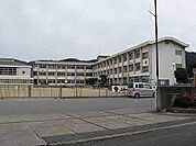 市川町立甘地小学校
