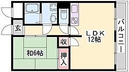 アイビーコート 1階