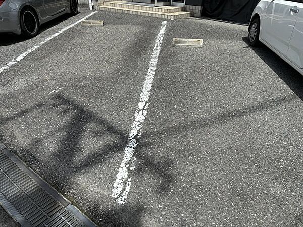 画像6:駐車場