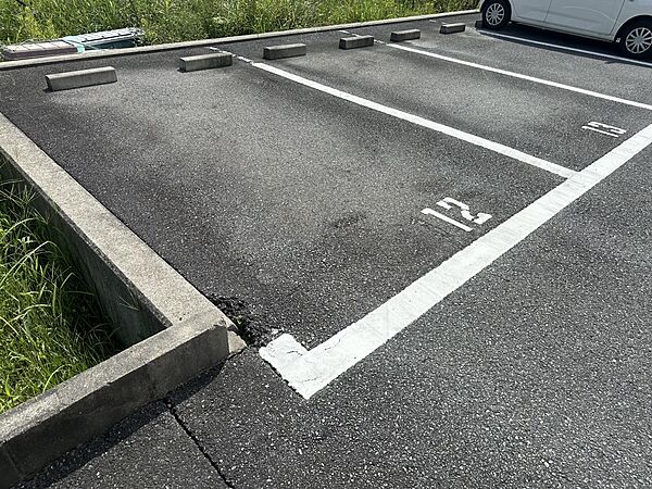 画像6:駐車場