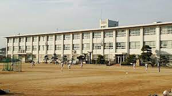 画像18:播磨町立播磨小学校