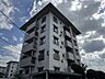 外観：スーパーにも近い団地です。