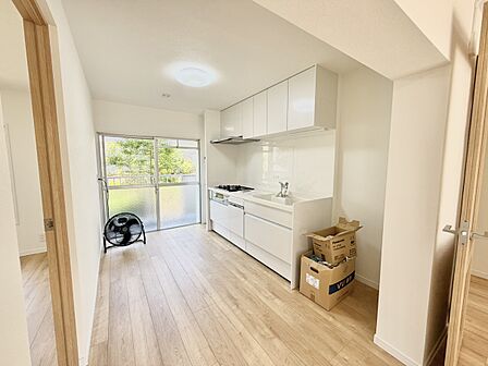 便利とおしゃれが両立!システムキッチン搭載