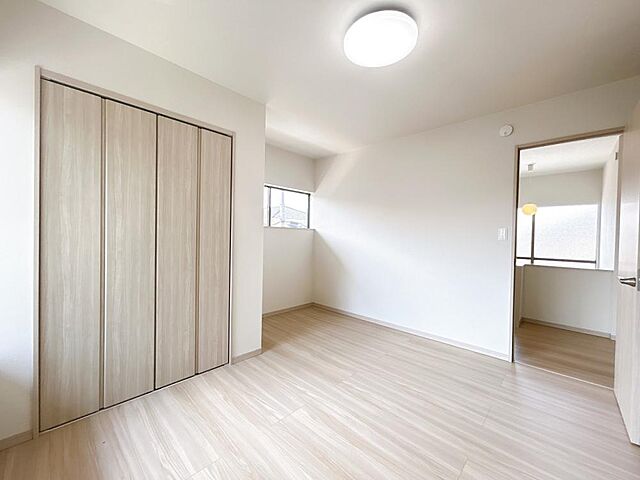 室内 前橋市総社町総社1300-3