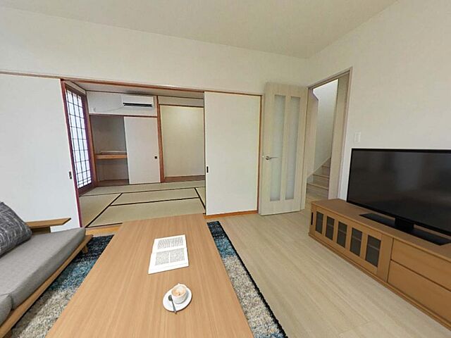 室内 前橋市総社町総社1300-3