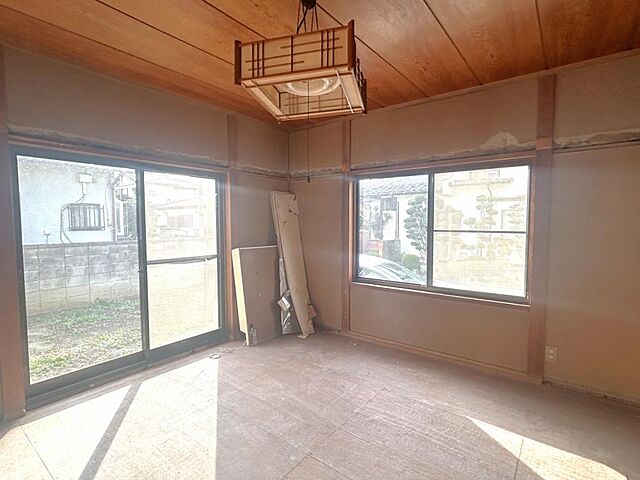 室内 前橋市下新田町649-14