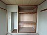 収納：【リフォーム中】南側6.2帖洋室収納です。建具交換等を行う予定です。