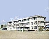 倉敷市立万寿東小学校 698m