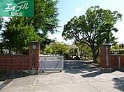 倉敷市立琴浦東小学校 697m