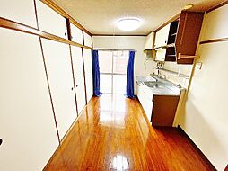 居間