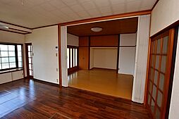 居間