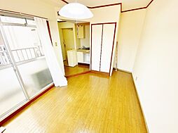 居間