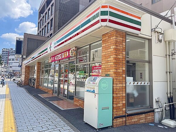 トーマスタワー