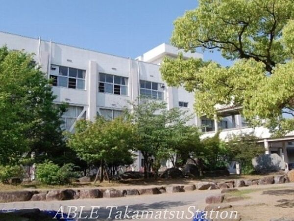 画像29:高松市立太田小学校 498m