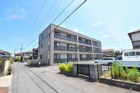 ハピネス三条 201 ｜ 香川県高松市三条町334-2（賃貸マンション2LDK・2階・61.60㎡） その1