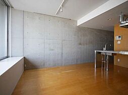 essai 4階ワンルームのリビング/ダイニング