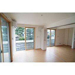 グレイスヴィラ東雪谷 1階1LDKのリビング/ダイニング