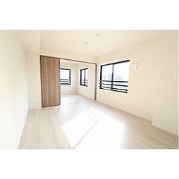 ウェルスクエアイズム武蔵小山III 4階1LDKのリビング/ダイニング