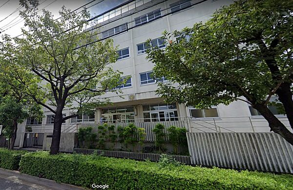 画像5:【世田谷区立駒沢中学校】駒沢大学駅から