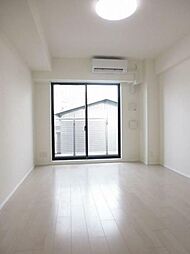 メイクスデザイン三宿 3階1Kのリビング/ダイニング