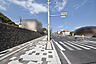外観：前面道路　南東約28ｍ