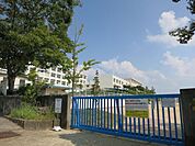 豊田市立東保見小学校 982m