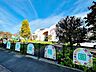 周辺：青木幼稚園通常保育（平日 8：30〜15：00）預かり保育あり（15時〜17時30分）木のぬくもりを感じることのできる木製遊具、ジャングルジムなどがあるのびのびと遊べる幼稚園です。 760m