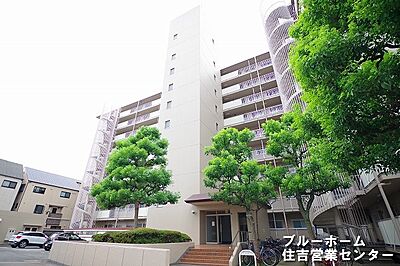 外観：緑があり、素敵な外観です！