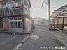 外観：前面道路含む現地写真