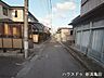 外観：前面道路含む現地写真