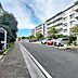 駐車場：敷地内に駐車場・駐輪場・バイク置場を完備。空き状況は管理組合までお問い合わせください。