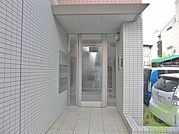 4 / 8