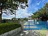 周辺：箕面市立南小学校 646m