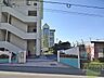 周辺：第十一中学校 700m