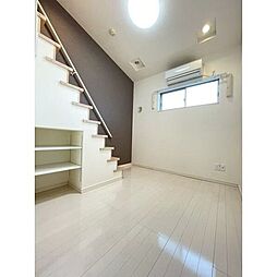 casa figliola (カーサ フィッリョーラ) 1階ワンルームのリビング/ダイニング